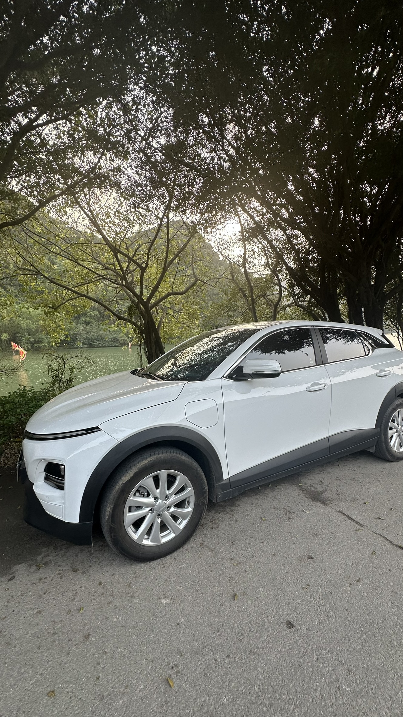 Direct drop-off at Noi Bai International Airport terminal